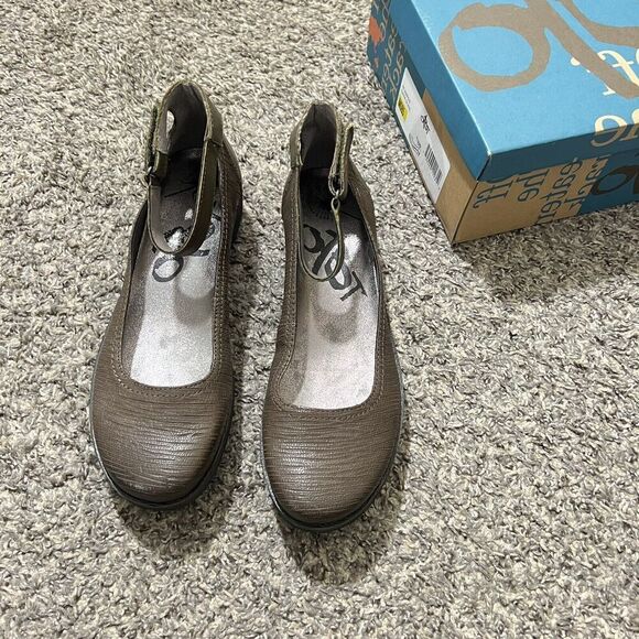 OTBT Scamper Leather Low Wedge Shoes Ankle Strap Size 6.5 M Brown Leather New - Picture 2 of 8